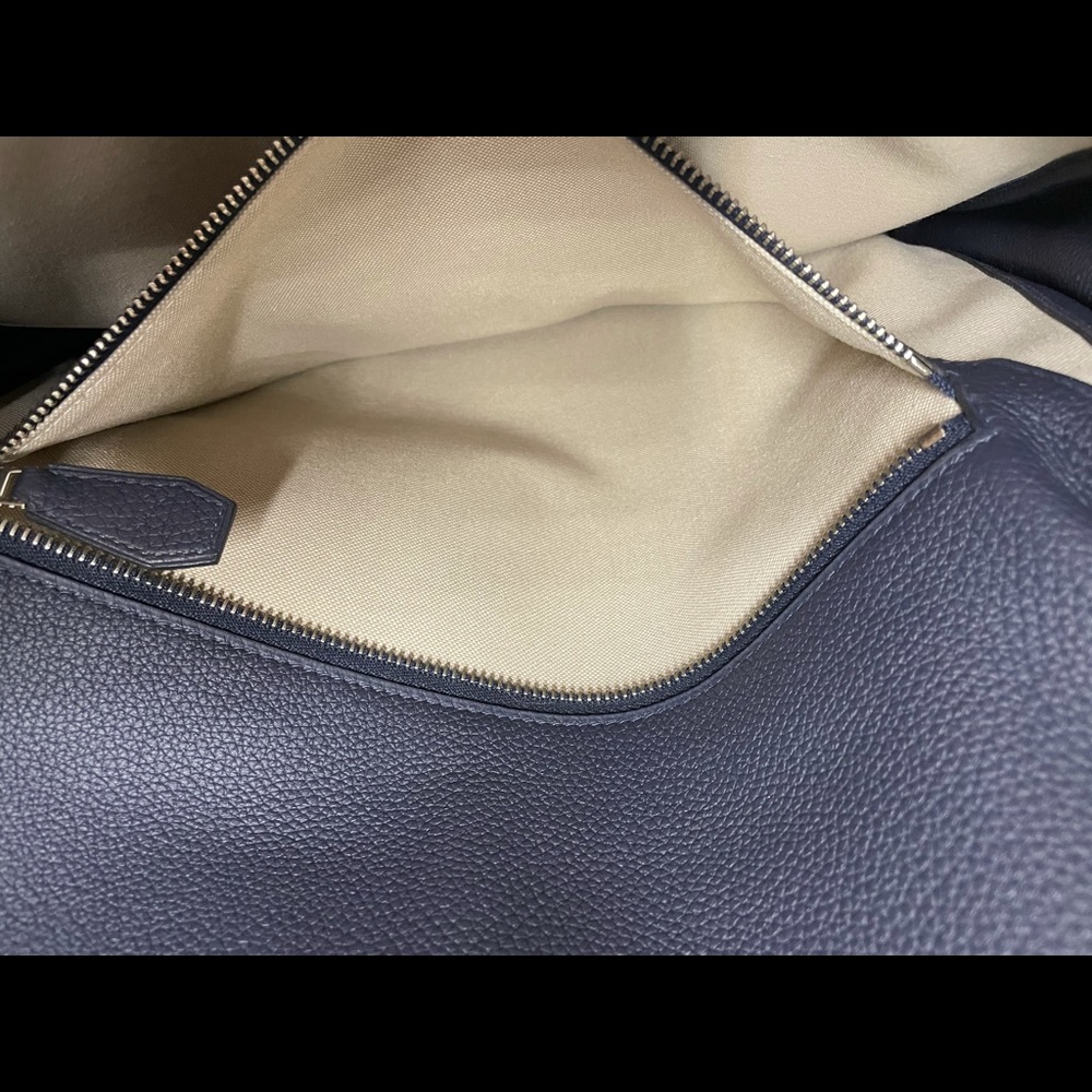 Hermes Steve Light Messenger Bag - Picture 4 of 5